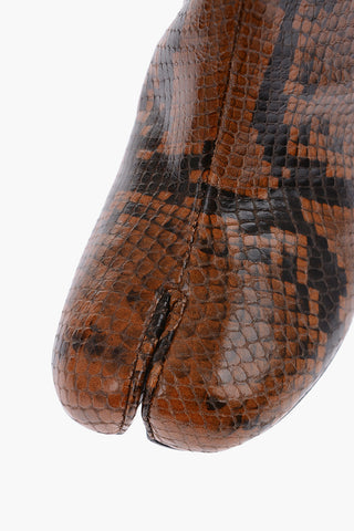 MM22 5.5cm snake print leather TABI Ankle boots