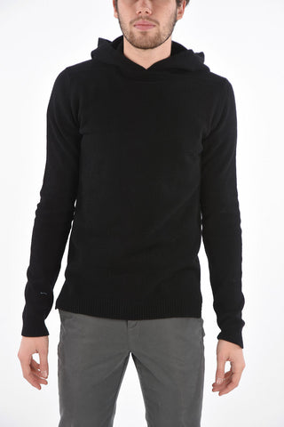 cashmere and wool sweater with hood