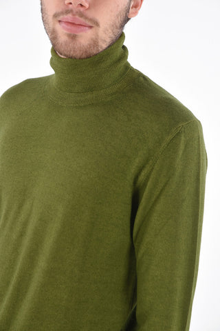 maglia a collo alto in lana merino