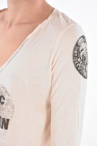 Long sleeve v-neck t-shirt