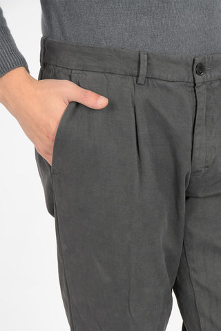 pantalone a una pince a vita regolare