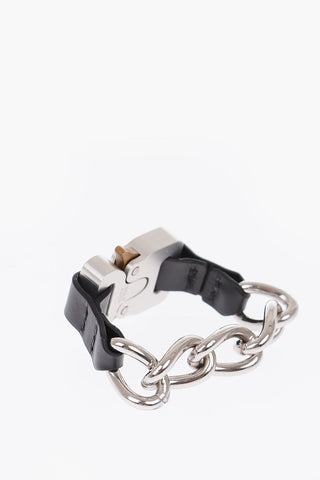 chain bracelet with leather details