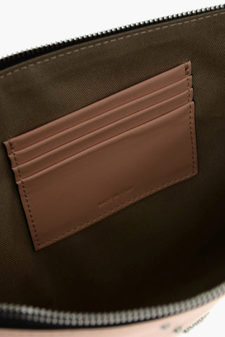 Clutch in pelle borchiata
