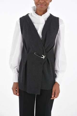 Single-pleated Cashmere Vest with Maxi Brooch