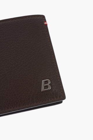 textured leather BEVYE.MBO wallet
