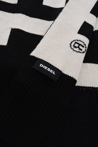 Logo embroidered K-GUBO-B scarf