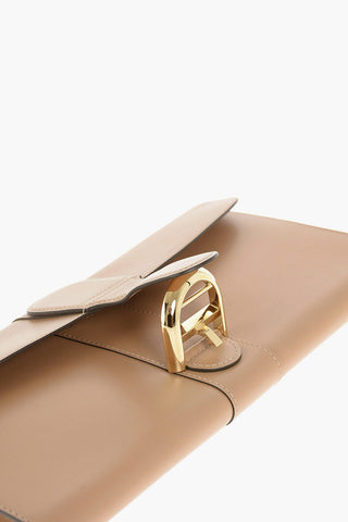 Pochette in Pelle con Maxi Fibbia