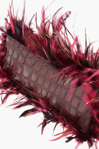 Clutch Piumato con Dettagli in Pelle Stampata