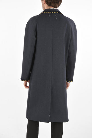 MM10 Cappotto in Lana con Rever e Polsini Borchiati