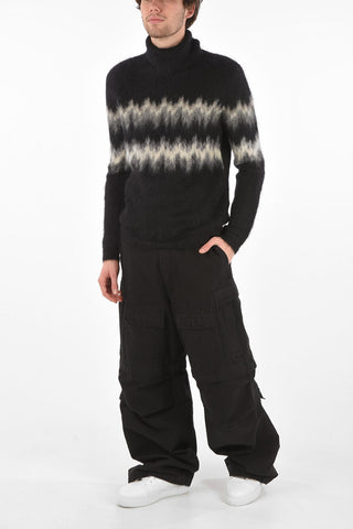 Pullover a Collo Alto in Misto Mohair con Bande Sfumate a Contrasto