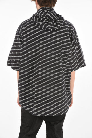Camicia Monogram a Maniche Corte con Cappuccio