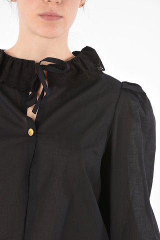 크롭 블라우스 IRIS 산갈로 디테일