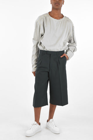 Mid-rise waist single pleat bermuda