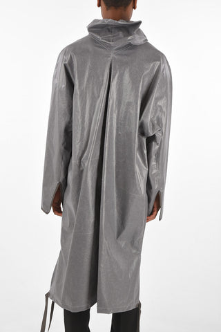 hooded raincoat with zip closure