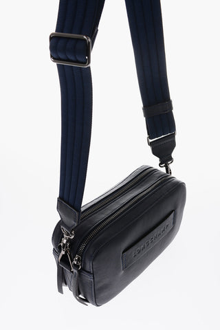 Leather camera bag with removable shoulder strap