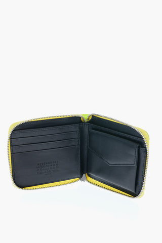 MM11 faux leather wallet with zip closure