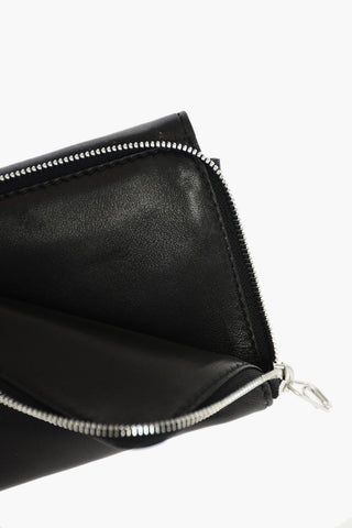 leather wallet with zip closure
