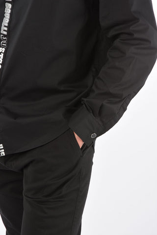 Camicia in Cotone Stretch con Abbottonatura Nascosta e Logo Stampato