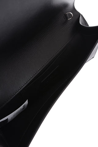 Clutch in pelle con tracolla removibile