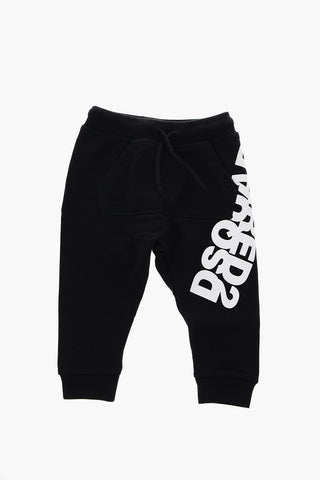pantaloni jogger con maxi tasca a toppa frontale 