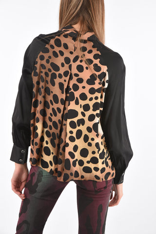 Camicia Leopardata con Maniche Tinta Unita e Collo Francese
