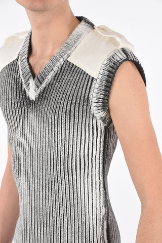 MM10 wool ribbed vest with V-neck
