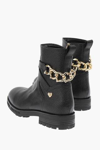 LOVE textured leather boots with golden chain