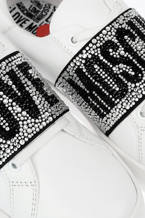 LOVE sneakers in pelle con dettaglio strass