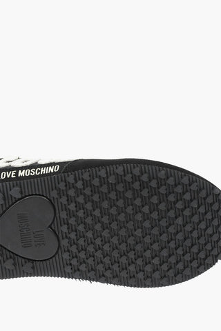 LOVE Sneaker WALK25 mit Logo-Stickerei und Details aus Veloursleder