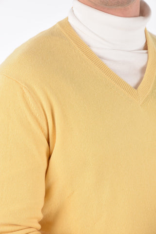 Maglia in Cashmere con Collo a V