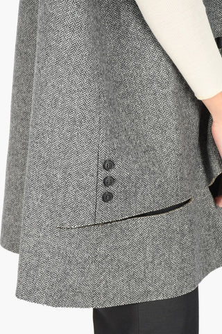 MM0 plain herringbone double-breasted cape