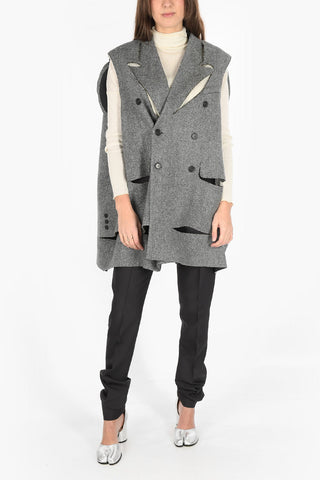 MM0 plain herringbone double-breasted cape