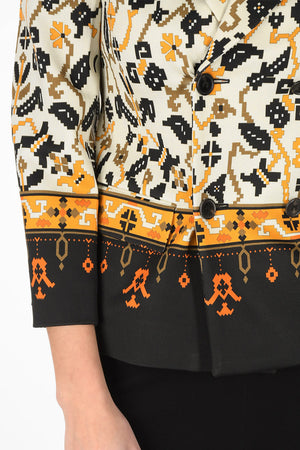 MM0 Doppelreiherjacke mit geometrischem Muster