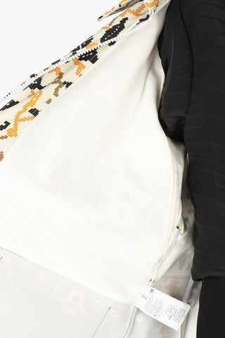 MM0 Geometric Pattern Jacket with Concealed Button Placket and Belt