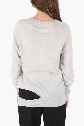 MM4 maglia scollo a V in cashmere con dettaglio cut out