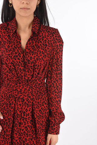 Chemisier Leopardato con Collo a V e Gonna a Pieghe
