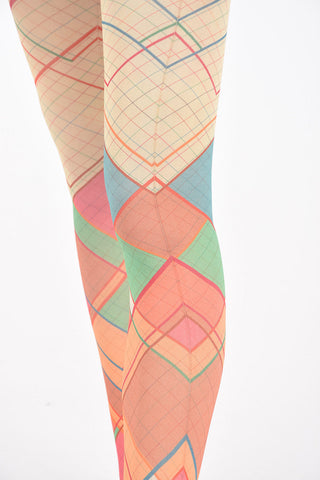 argyle patterned hose