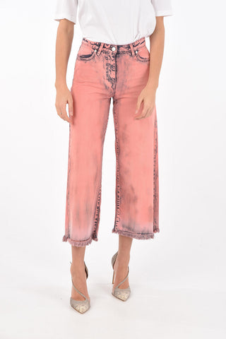 Wide Leg Cropped Jeans with Frayed Hem