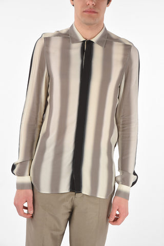 Camicia a Righe Sfumate con Abbottonatura Nascosta