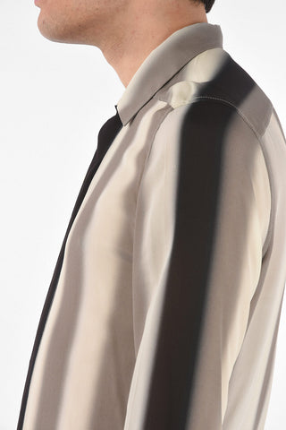 Camicia a Righe Sfumate con Abbottonatura Nascosta