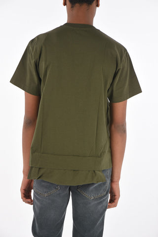 T-shirt girocollo con tasca in vita