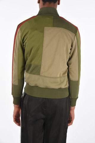 sweatshirt with zip closure