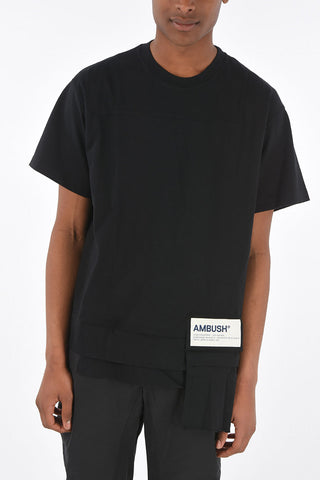 T-shirt girocollo con tasca in vita