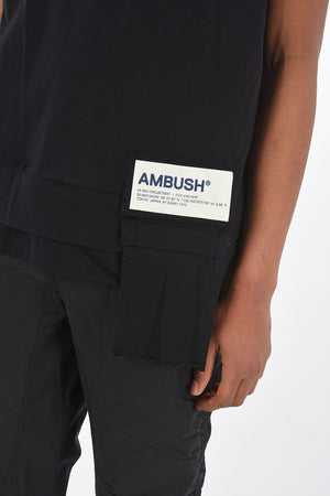 crew-neck t-shirt with waist pocket
