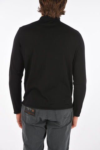 Maglia a Collo Alto in Lana Vergine