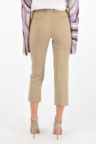 Chino pants with cuffed hem