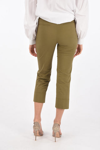 Chino pants with cuffed hem