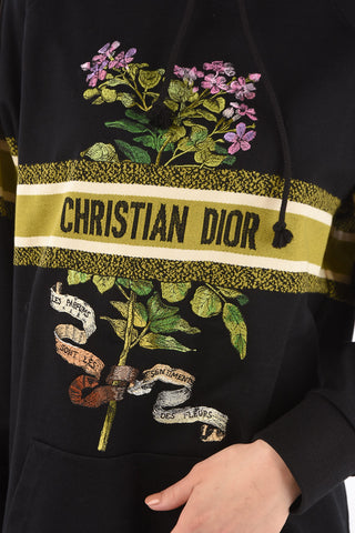 embroidered oversized sweatshirt with hood and maxi patch pocket