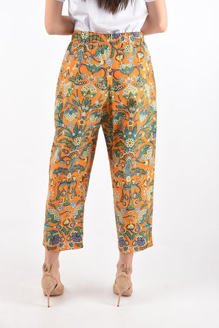floral patterned carrot fit cropped pants