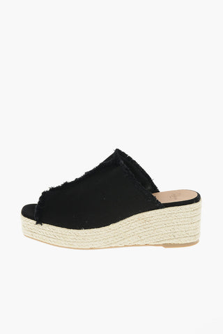 7cm Mules open toe con zeppa in rafia
